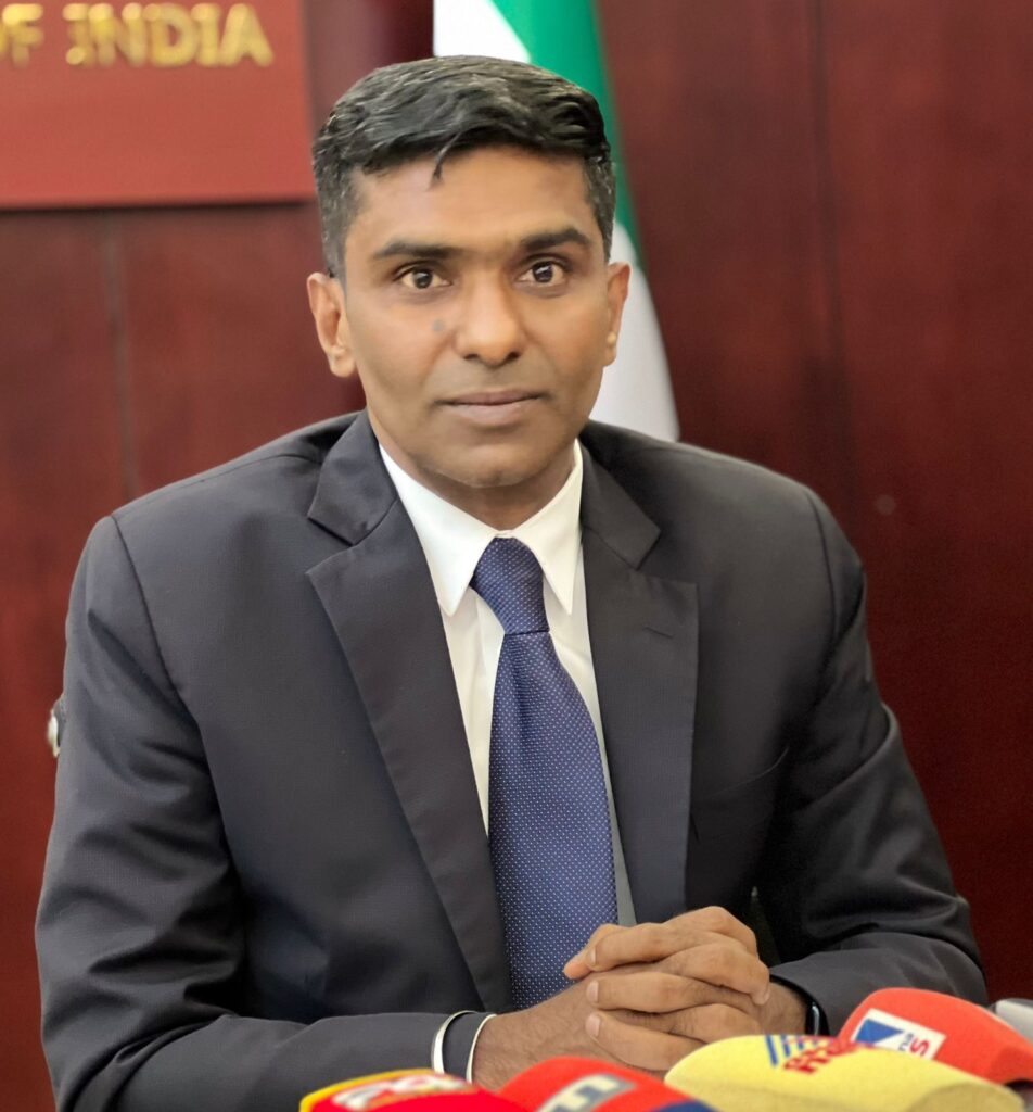 “പ്രവാസി കുട്ടികൾക്ക് അക്ഷരലോകത്തിലേക്ക് വഴി തുറന്ന് വിദ്യാരംഭം; ഒക്ടോബർ 2ന് ദുബായിൽ”