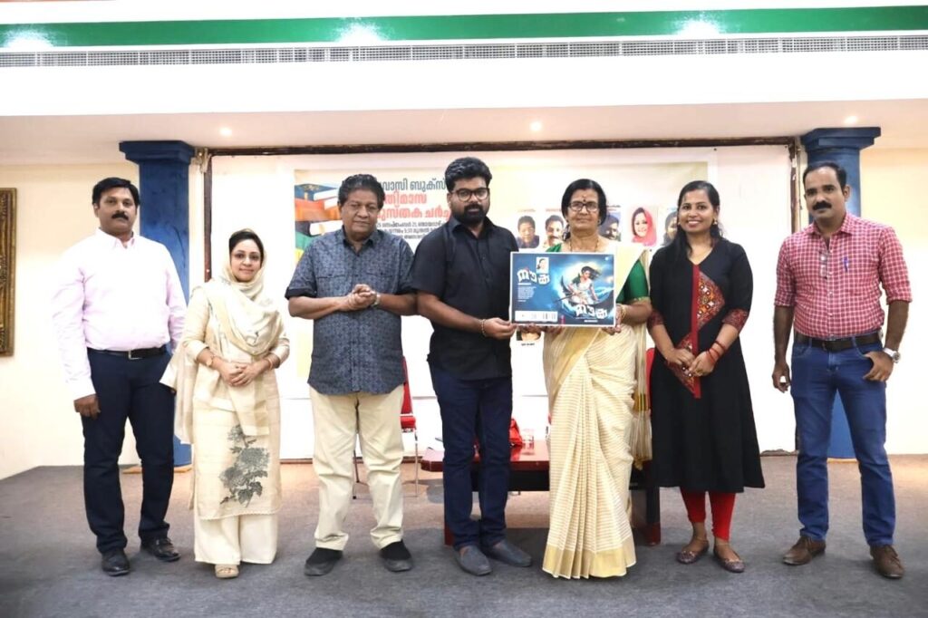 പുസ്തകപ്രേമികളുടെ പങ്കാളിത്തത്തോടെ ഷാർജയിൽ വ്യത്യസ്തമായ സാഹിത്യ സംഗമം