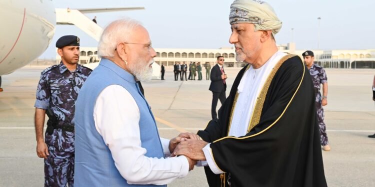 കടൽ കടന്നുള്ള സൗഹൃദം ശക്തിപ്പെടുന്നു; മസ്‌കറ്റിലെ ബിസിനസ് ഉച്ചകോടിയിൽ ഇന്ത്യയുടെ കരുത്ത് വിളിച്ചോതി പ്രധാനമന്ത്രി.