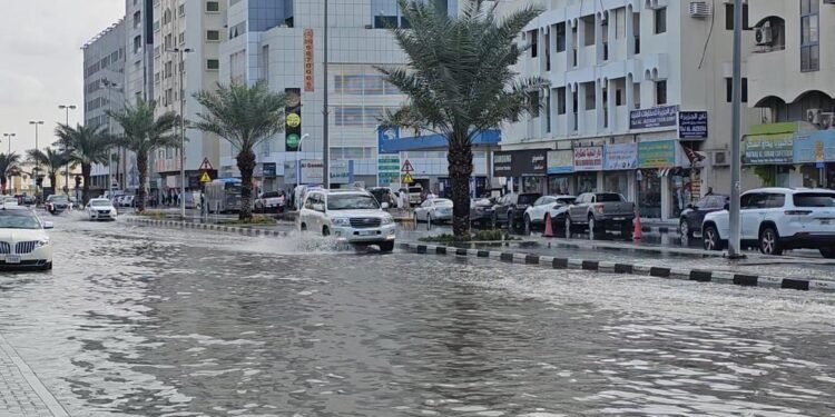 യുഎഇയിൽ അസ്ഥിര കാലാവസ്ഥ തുടരുന്നു : വടക്കൻ-കിഴക്കൻ മേഖലകളിൽ കനത്ത മഴയ്ക്ക് സാധ്യത