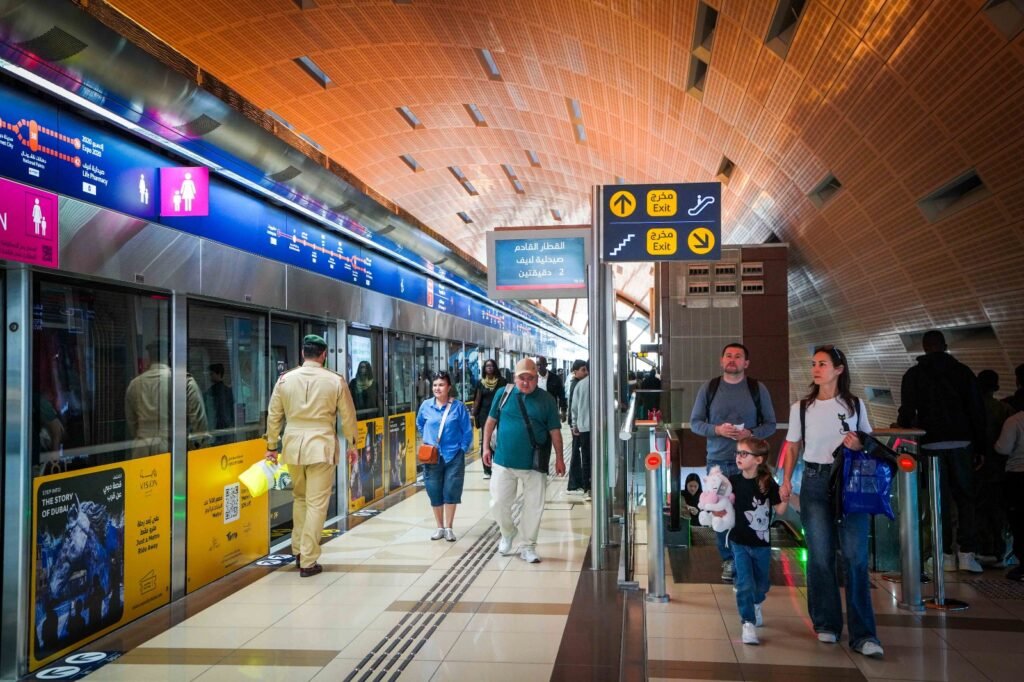 dubai-public-transport-achieves-record-milestone-on-new-years-eve-over-2-8-million-passengers