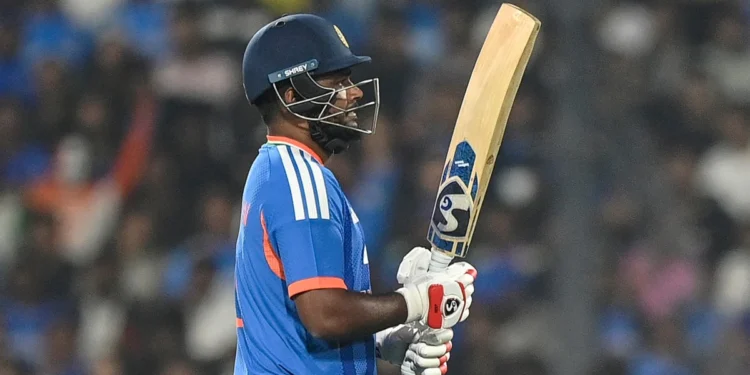 ന്യൂസീലൻഡ് പരമ്പരയിൽ വീണ്ടും നിരാശ: സഞ്ജു സാംസണെതിരെ സോഷ്യൽ മീഡിയയിൽ രൂക്ഷ വിമർശനം; ഇഷാൻ കിഷന് ഓപ്പണിങ് സാധ്യത ശക്തം