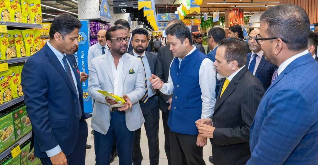 Grand welcome for the India Utsav; special offers and events at Lulu stores.