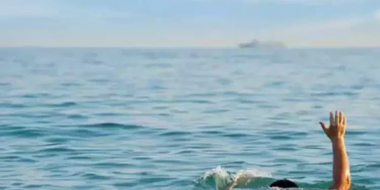 സുഹൃത്തുക്കൾക്കൊപ്പം നദിയിൽ കുളിക്കാനിറങ്ങി; രണ്ട് വിദ്യാർഥികൾ മുങ്ങി മരിച്ചു