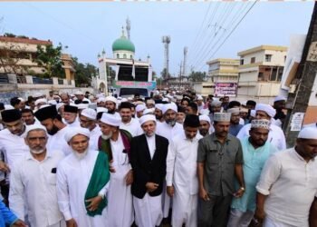 നൂറ് പതാകകളെത്തി; സമസ്ത ശതാബ്ദി മഹാസമ്മേളനത്തിന് ബുധനാഴ്ച പ്രൗഢ തുടക്കം