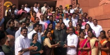 കേരളത്തിലെ ബി.ജെ.പി ജനപ്രതിനിധികൾക്ക് പാർലമെന്റിൽ ഉപരാഷ്ട്രപതി സി.പി. രാധാകൃഷ്ണന്റെ ആദരം