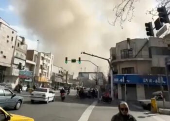 തെൽ അവീവിൽ ഇറാൻ ആക്രമണം; അടിയന്തരാവസ്ഥ പ്രഖ്യാപിച്ച് ഇസ്രായേൽ