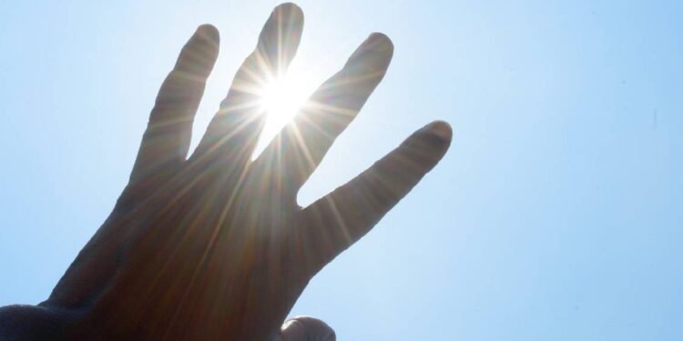 Heat intensifies; avoid going out during midday as much as possible.