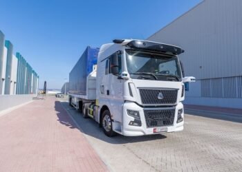 അബൂദബിയിൽ ഡ്രൈവറില്ലാ ട്രക്കുകളുടെ പരീക്ഷണ ഓട്ടം ആരംഭിച്ചു