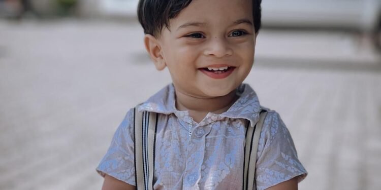 ഷാർജയിൽ കാറിടിച്ച് രണ്ട് വയസ്സുകാരൻ മരിച്ചു; വിടപറഞ്ഞത് ഉപ്പയെ കാണാൻ സന്ദർശക വിസയിലെത്തിയ മലയാളി ബാലൻ