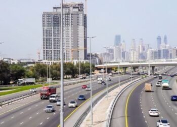 A new rule comes into effect from the 9th of this month; speed limits reduced on three roads in Abu Dhabi.