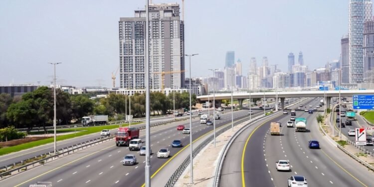 A new rule comes into effect from the 9th of this month; speed limits reduced on three roads in Abu Dhabi.