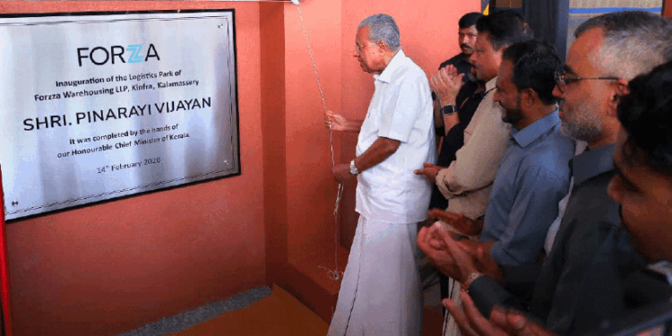 കേരളത്തിൽ മൂന്നര ലക്ഷം കോടി രൂപയുടെ നിക്ഷേപ താൽപര്യം; കളമശ്ശേരിയിൽ പുതിയ വെയർഹൗസ് ഉദ്ഘാടനം ചെയ്ത് മുഖ്യമന്ത്രി