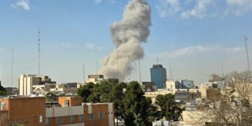 പ്രത്യാക്രമണവുമായി ഇറാൻ; ഇസ്രായേലിലേക്ക് തൊടുത്തത് 30 മിസൈലുകൾ