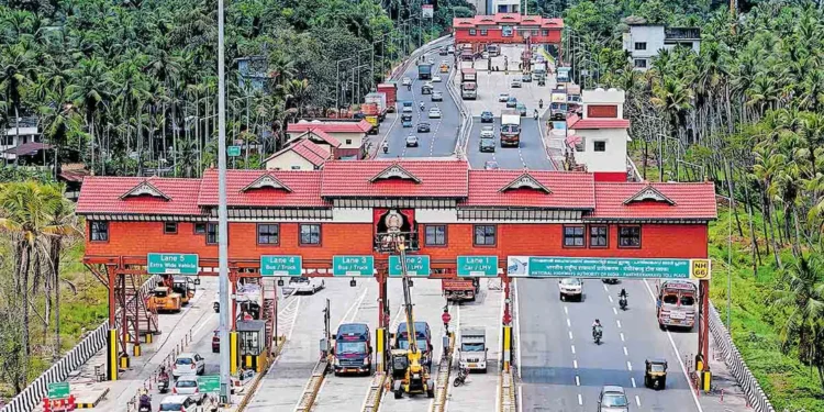 ദേശീയ പാത ടോൾ പ്ലാസകളിൽ ഏപ്രിൽ 1 മുതൽ കാഷ് പെയ്മെന്റ് ഇല്ല; ഫാസ്ടാഗ് അല്ലെങ്കിൽ യു.പി.ഐ നിർബന്ധം