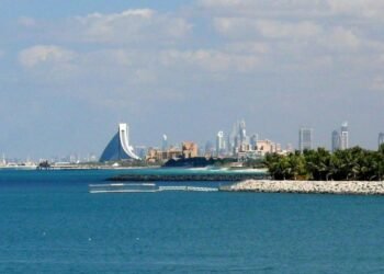 Cold conditions will ease and temperatures will rise; new weather warning issued in the UAE.