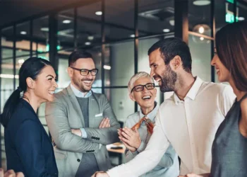 Job seekers have great hope; a development project worth 200 million dirhams in the Gulf.