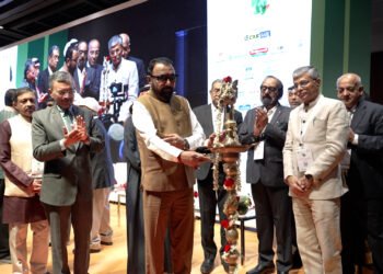 ദുബായിൽ അന്താരാഷ്ട്ര ആയുഷ് കോൺഫറൻസിന് ഭംഗിയാർന്ന തുടക്കം; ആയിരങ്ങൾ ആദ്യദിനം തന്നെ എത്തി