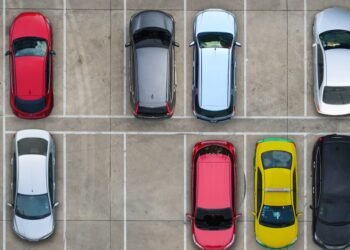 Public parking rates in Dubai likely to increase; Parkin company moves forward with reforms.