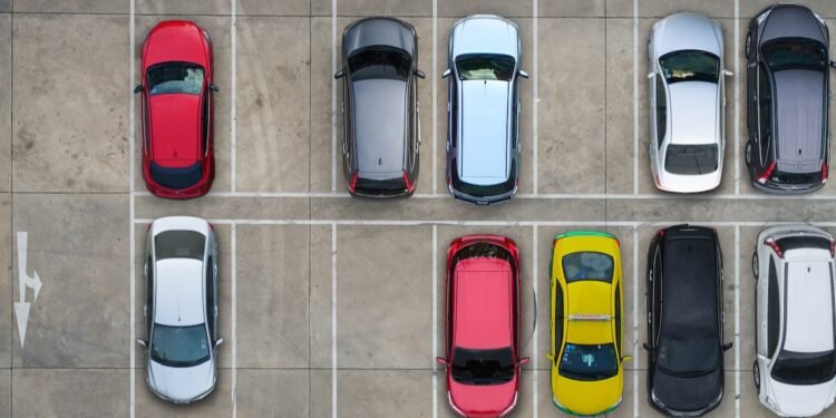 Public parking rates in Dubai likely to increase; Parkin company moves forward with reforms.