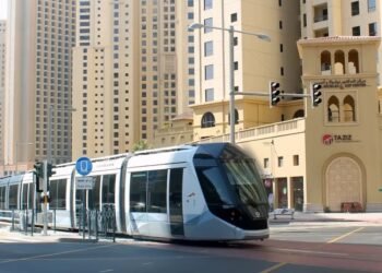 Dedicated lanes for buses and taxis; major changes in Dubai’s transport system.