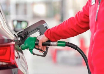 ഇന്ധന വില വര്ധിപ്പിച്ചു; പ്രീമിയം പെട്രോളിന് രണ്ട് രൂപയിലേറെ കൂട്ടി പൊതുമേഖലാ എണ്ണക്കമ്പനികള്