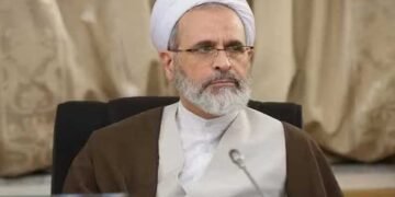 അലി റസ അറാഫി ഇറാനിലെ താൽക്കാലിക പരമോന്നത നേതാവ്; മൂന്നംഗ കൗൺസിൽ ചുമതലയേറ്റു