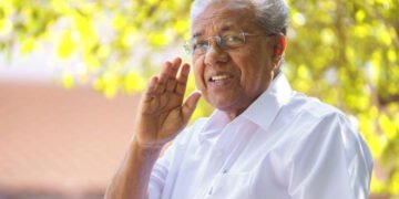 കണ്ണൂരിൽ പിണറായി വിജയന്റെ റോഡ് ഷോ തുടങ്ങി; എൽ.ഡി.എഫ് പ്രചാരണത്തിന് തുടക്കം