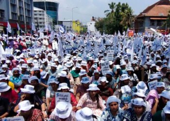 നഴ്സുമാരുടെ സമരം: ഹൈക്കോടതി മധ്യസ്ഥ ചർച്ച ഫലം കണ്ടില്ല