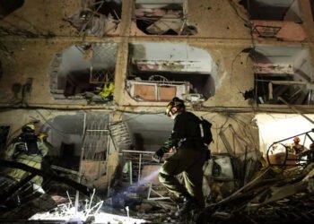 ഇസ്രായേലിലെ ആണവ കേന്ദ്രങ്ങൾ ലക്ഷ്യമാക്കി ഇറാൻ ആക്രമണം; നൂറിലേറെ പേർക്ക് പരിക്ക്