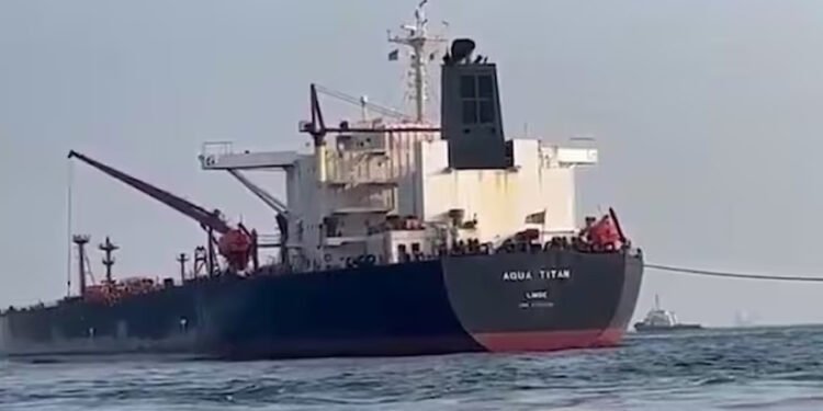 റഷ്യൻ എണ്ണയുമായി കപ്പൽ മംഗളൂരുവിൽ; ഇന്ത്യയിലേക്ക് വഴിതിരിച്ച ഏഴ് കപ്പലുകളിൽ ആദ്യത്തേത്