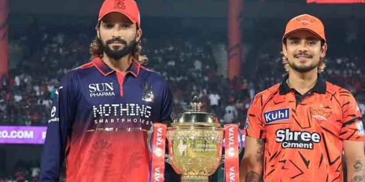 ഐ.പി.എൽ 2026 ആവേശകരമായ തുടക്കം: ഹൈദരാബാദിനെതിരെ ടോസ് നേടിയ ബംഗളൂരു ഫീൽഡിങ് തിരഞ്ഞെടുത്തു