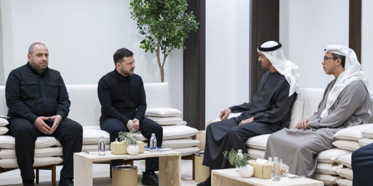 പ്രതിസന്ധി വിവേകത്തോടെ നേരിടുന്നു: ശൈഖ് മുഹമ്മദ് ബിൻ സായിദ്