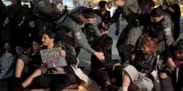 യുദ്ധവിരുദ്ധ പ്രതിഷേധം ഇസ്രായേലിൽ ശക്തം; 21 പേർ അറസ്റ്റിൽ