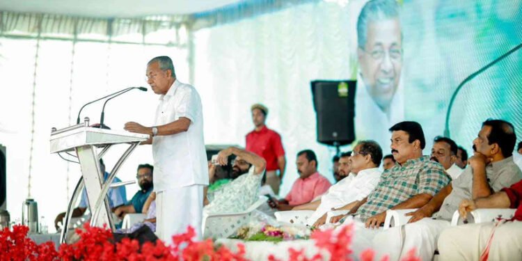 ബി.ജെ.പി നടപ്പാക്കുന്ന വർഗീയ പ്രീണന നയമാണ് കേരളത്തിൽ യു.ഡി.എഫ് പിന്തുടരുന്നു: മുഖ്യമന്ത്രി