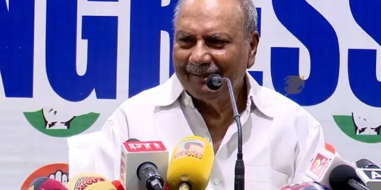 “ഇടതു ഭരണം മതിയായി”; മാറ്റത്തിന് ജനങ്ങൾ തയ്യാറെന്ന് എ.കെ. ആന്റണി