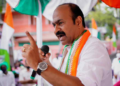 ‘സണ്ണി ജോസഫിനെ ആർക്കും തോൽപ്പിക്കാനാവില്ല; ശൈലജയ്ക്ക് പേരാവൂർ നൽകിയത് മാറ്റിനിര്ത്തുന്നതിന് തുല്യം’ – വി.ഡി. സതീശൻ
