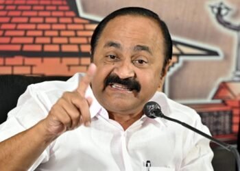 ചട്ടം ലംഘിച്ച്​ പരസ്യം; മു​ഖ്യ​തെ​ര​ഞ്ഞെ​ടു​പ്പ് കമീഷന്​ പ്രതിപക്ഷ നേതാവിന്‍റെ കത്ത്​