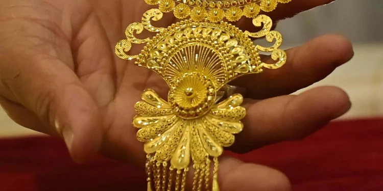 സ്വർണവില കുതിക്കുന്നു; പവൻ 1.26 ലക്ഷം കടന്നു, റെക്കോർഡ് നേട്ടത്തിലേക്ക്