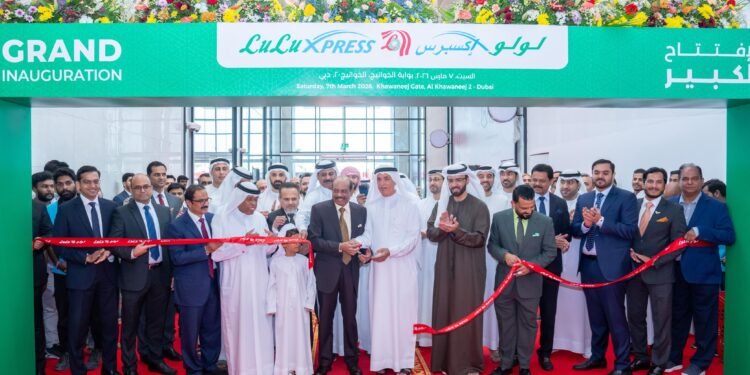 ദുബായ് ഔഖാഫുമായി ചേർന്നുള്ള ലുലു ഗ്രൂപ്പിന്റെ ആദ്യ പദ്ധതി; ഖവാനീജ് ഗേറ്റിൽ ലുലു എക്സ്പ്രസ് സ്റ്റോർ തുറന്നു