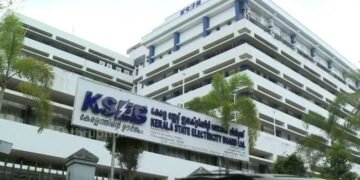 വൈദ്യുതി ബില്ലിൽ പ്രചാരണ വാചകം; തെരഞ്ഞെടുപ്പ് കമ്മീഷന് പരാതി