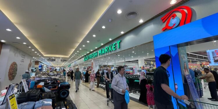 കൃത്യമായ ഭക്ഷ്യവിതരണവും വിലസ്ഥിരതയും ഉറപ്പാക്കി ലുലു ഗ്രൂപ്പ്