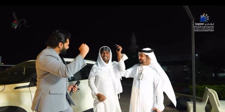 മൊബൈൽ ഫോണിനായി പ്രാർത്ഥിച്ചു, ലഭിച്ചത് പുത്തൻ കാർ;ജി.ഡി.ആർ.എഫ്.എയുടെ ഈദ് സമ്മാനം ഏറ്റുവാങ്ങി കണ്ണുനിറഞ്ഞ് സബീർ