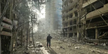 ഇറാഖിൽ യുഎസ് കപ്പലിനുനേരെ ഇറാൻ ആക്രമണം; ഇന്ത്യക്കാരൻ മരിച്ചു