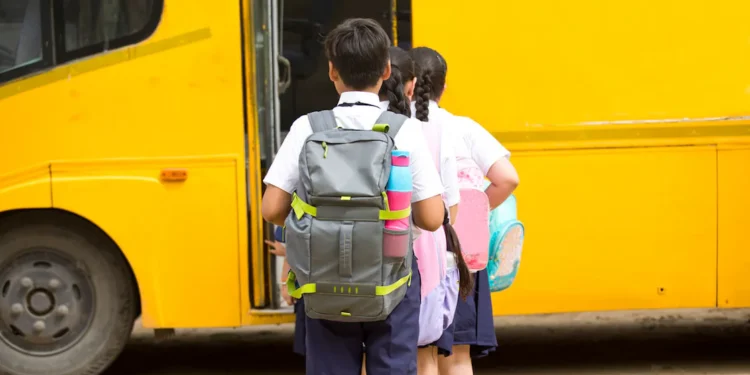 Advisory for students: educational institutions in Oman have shifted to online classes.