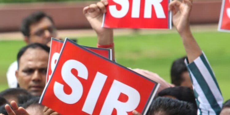 ബംഗാൾ എസ്.ഐ.ആർ ആദ്യ അനുബന്ധ പട്ടിക പ്രസിദ്ധീകരിച്ചു; എണ്ണം വ്യക്തമല്ലെന്ന് കമ്മീഷൻ