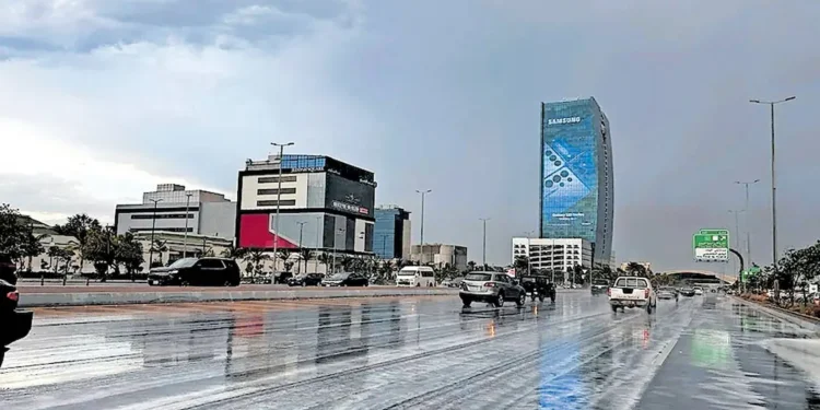 Heavy rain and strong winds in Saudi Arabia: Red alert issued in 8 regions of the country