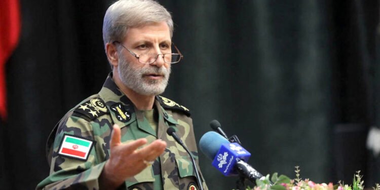 ‘ശത്രുക്കളുടെ നീക്കം ജാഗ്രതയോടെ നിരീക്ഷിക്കണം’; കരയുദ്ധത്തിന് സജ്ജരാകാൻ നിർദേശം നൽകി ഇറാൻ സൈനിക മേധാവി