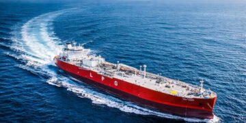 ഏഴു വർഷത്തിനുശേഷം ഇന്ത്യയിൽ ഇറാൻ എണ്ണ; രണ്ട് സൂപ്പർ ടാങ്കറുകൾ തീരത്തെത്തി