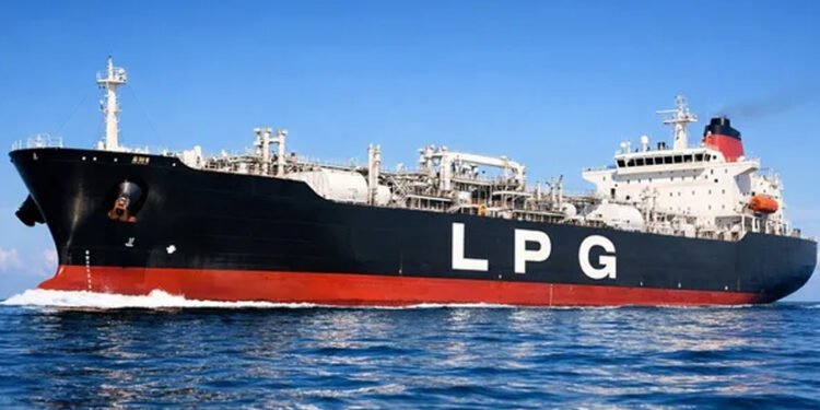 ഇന്ധന പ്രതിസന്ധിക്ക് ആശ്വാസം: എൽ.പി.ജി വഹിച്ചുള്ള ജഗ്‌ വിക്രം കപ്പൽ ഇന്ന് ഇന്ത്യയിലെത്തും